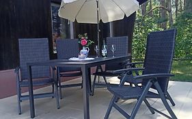 Bungalow Im Gruenen Am Waschsee